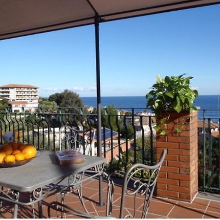 La Magnolia Apartment Aci Trezza Exterior photo